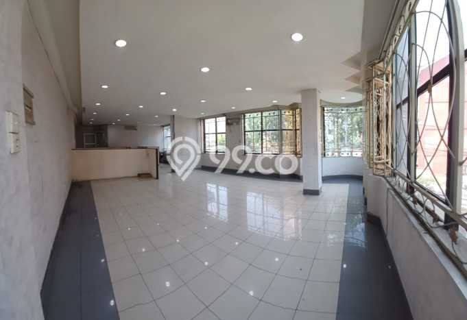 Unit Ruko Dijual di Mangga Dua Jakarta Barat Luas Tanah 96m2, Luas Bangunan 360m2 Unit Ruko Dijual di Mangga Dua Jakarta Barat Luas Tanah 96m2, Luas Bangunan 360m2