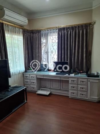 Jual Rumah Luas Megah Dengan View Eksklusif di Puri Indah, Jakarta Barat Jual Rumah Luas Megah Dengan View Eksklusif di Puri Indah, Jakarta Barat