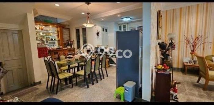 For Sale! Luxury House LT 340m2 Desain Modern di Permata Buana For Sale! Luxury House LT 340m2 Desain Modern di Permata Buana