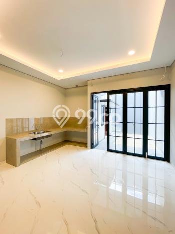 Rumah Elit Modern Siap Huni di Meruya Jakarta Barat Rumah Elit Modern Siap Huni di Meruya Jakarta Barat