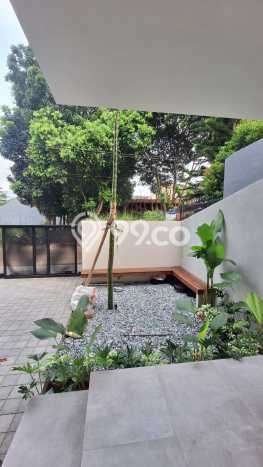 Rumah Elit Modern Tanpa Renovasi di BSD Tangerang Rumah Elit Modern Tanpa Renovasi di BSD Tangerang