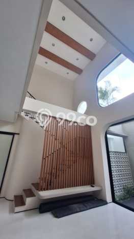 Rumah Elit Modern Tanpa Renovasi di BSD Tangerang Rumah Elit Modern Tanpa Renovasi di BSD Tangerang