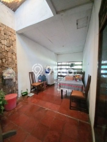 Rumah Strategis Modern Lb 210m2 di Cinere, Depok Rumah Strategis Modern Lb 210m2 di Cinere, Depok