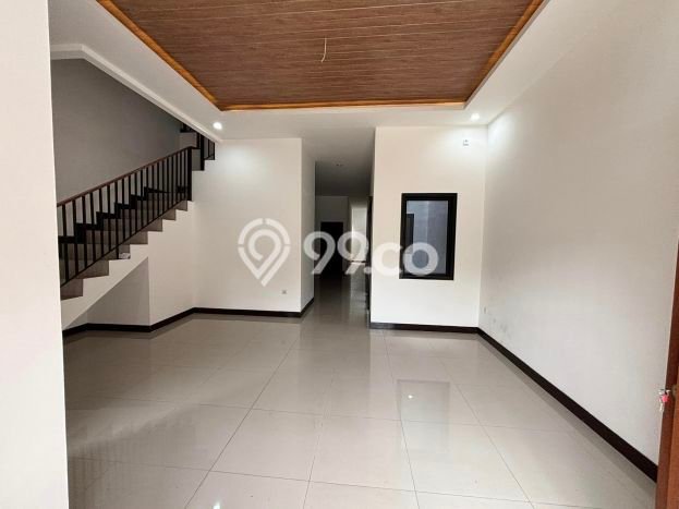 BEST PRICE! Rumah Berkualitas area Cinere, Luas 131m² Bangunan 208m² BEST PRICE! Rumah Berkualitas area Cinere, Luas 131m² Bangunan 208m²