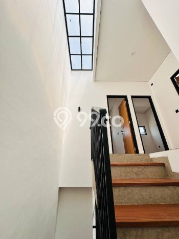 Rumah Minimalis 4 KT di Cirendeu Jakarta Selatan Unfurnished Rumah Minimalis 4 KT di Cirendeu Jakarta Selatan Unfurnished