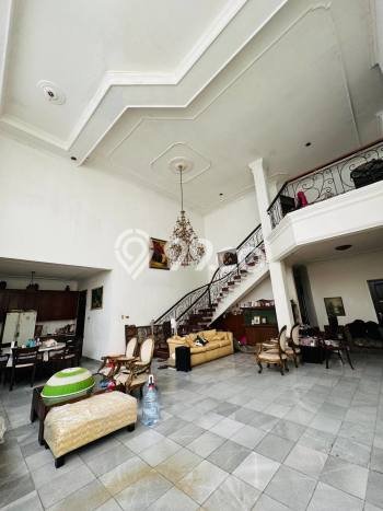 Rumah Luxury Modern Tanpa Renovasi di Antasari Jakarta Selatan Rumah Luxury Modern Tanpa Renovasi di Antasari Jakarta Selatan