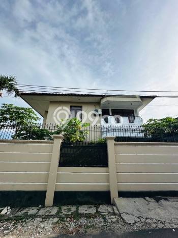 Rumah Luxury Modern Tanpa Renovasi di Antasari Jakarta Selatan Rumah Luxury Modern Tanpa Renovasi di Antasari Jakarta Selatan
