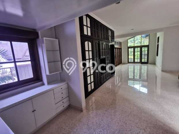 Jual Rumah Mewah Megah Dengan View Cantik di Pondok Indah, Jakarta Selatan Jual Rumah Mewah Megah Dengan View Cantik di Pondok Indah, Jakarta Selatan