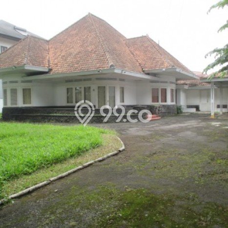 Rumah Terawat di Sukajadi, Bandung, LT 1063m² Bangunan 400m² HARGA MENARIK! Rumah Terawat di Sukajadi, Bandung, LT 1063m² Bangunan 400m² HARGA MENARIK!