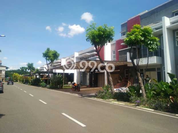 Properti Nyaman 3 KT Luas Tanah 180m² di Green Lake City, Jakarta Barat Properti Nyaman 3 KT Luas Tanah 180m² di Green Lake City, Jakarta Barat