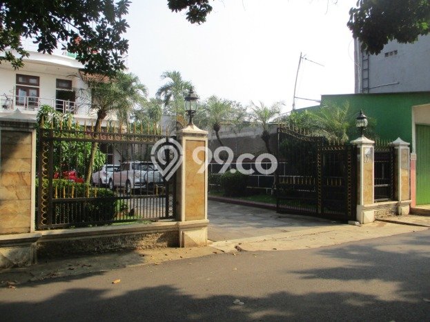 Rumah Nyaman 4 KT Luas Tanah 1283m² di Cipayung, Jakarta Timur Rumah Nyaman 4 KT Luas Tanah 1283m² di Cipayung, Jakarta Timur