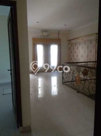 GOOD DEAL! Rumah Premium area Jagakarsa, LT 200m² Bangunan 350m² GOOD DEAL! Rumah Premium area Jagakarsa, LT 200m² Bangunan 350m²