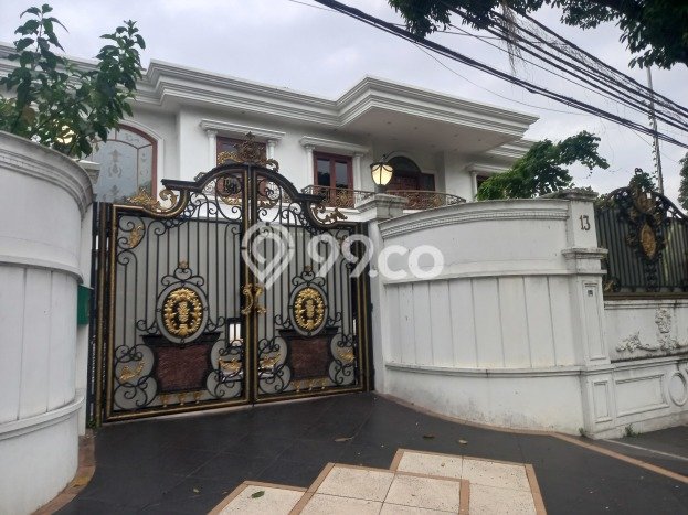 Dijual Tanah di Menteng, Luas 1467m², Dekat Fasilitas Umum Dijual Tanah di Menteng, Luas 1467m², Dekat Fasilitas Umum