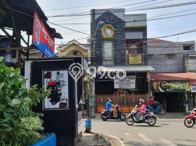 LOKASI PREMIUM! Ruko di Duren Sawit, Luas 300m², Jalan Utama, Area Bisnis LOKASI PREMIUM! Ruko di Duren Sawit, Luas 300m², Jalan Utama, Area Bisnis