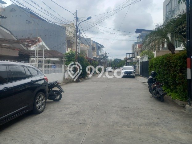 Rumah Siap Huni 3 KT 2 KM di Kelapa Gading, Jakarta Utara Rumah Siap Huni 3 KT 2 KM di Kelapa Gading, Jakarta Utara