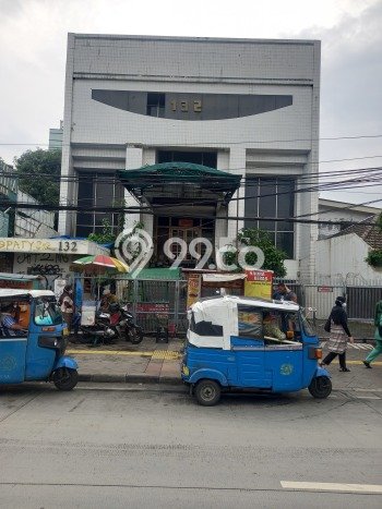 Area Ramai! Kantor Dijual di Jatinegara untuk Bisnis Luas Bangunan 1200m2 Area Ramai! Kantor Dijual di Jatinegara untuk Bisnis Luas Bangunan 1200m2