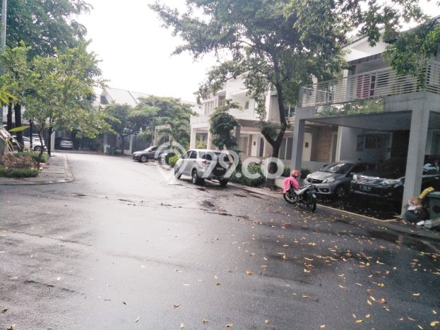 Rumah kawasan Pesanggrahan, Jakarta Selatan, LT 270m² LB 352m² Rumah kawasan Pesanggrahan, Jakarta Selatan, LT 270m² LB 352m²