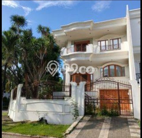 SIAP HUNI! Rumah Strategis di Pantai Indah Kapuk, Luas 302m² LB 452m² SIAP HUNI! Rumah Strategis di Pantai Indah Kapuk, Luas 302m² LB 452m²