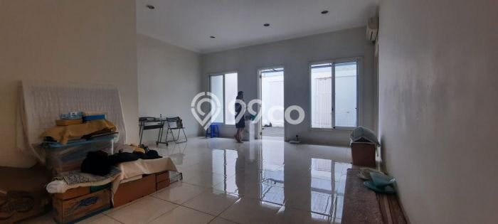 Rumah di Gading Serpong, Tangerang, LT 162m² Bangunan 211m² Rumah di Gading Serpong, Tangerang, LT 162m² Bangunan 211m²
