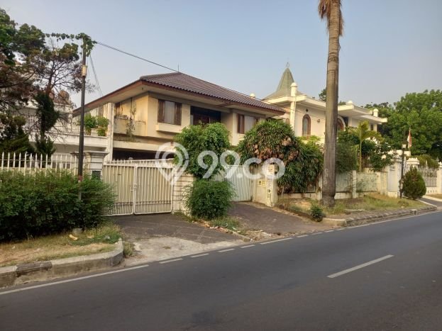 Rumah Strategis Pondok Indah, Jakarta Selatan, LT 643m² Bangunan 758m² Rumah Strategis Pondok Indah, Jakarta Selatan, LT 643m² Bangunan 758m²