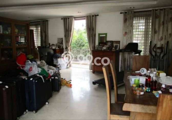 HARGA TERBAIK! Rumah Berkualitas area Menteng, LT 726m² LB 450m² HARGA TERBAIK! Rumah Berkualitas area Menteng, LT 726m² LB 450m²