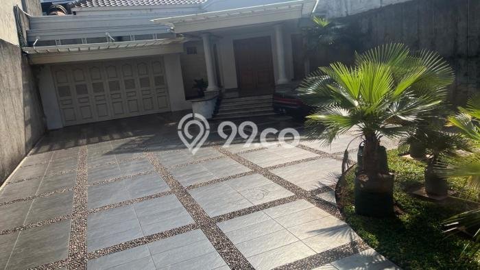 Jual Rumah Luas Elegan Dengan View Cantik di Kemanggisan, Jakarta Barat Jual Rumah Luas Elegan Dengan View Cantik di Kemanggisan, Jakarta Barat