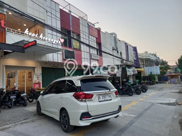 Untuk Dijual! Ruko di Pondok Kelapa Jakarta Timur LT 60m2 / LB 180m2 Kawasan Strategis Untuk Dijual! Ruko di Pondok Kelapa Jakarta Timur LT 60m2 / LB 180m2 Kawasan Strategis