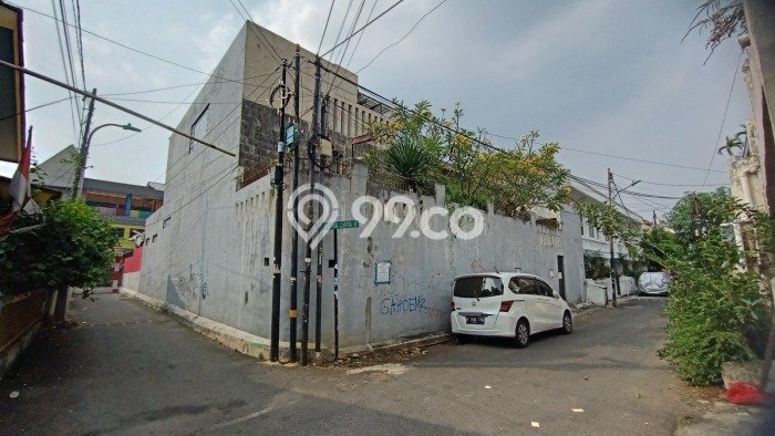 Rumah Elit Modern Siap Huni di Rawamangun Jakarta Timur Rumah Elit Modern Siap Huni di Rawamangun Jakarta Timur