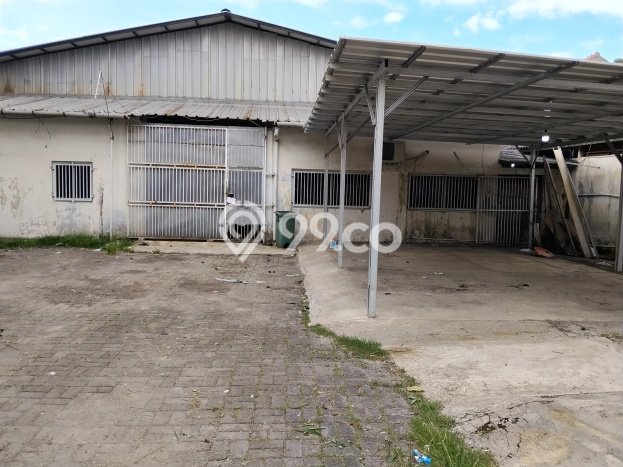 Area Ramai! Gudang Dijual di Larangan untuk Bisnis Luas Bangunan 900m2 Area Ramai! Gudang Dijual di Larangan untuk Bisnis Luas Bangunan 900m2