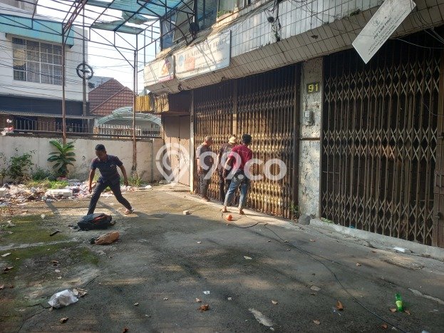 Jual Kantor Kawasan Cideng, Luas 500m², Area Komersial Jual Kantor Kawasan Cideng, Luas 500m², Area Komersial