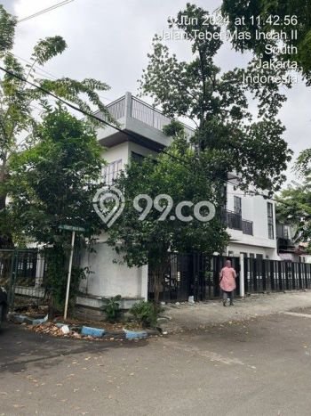 Hunian Eksklusif Dijual LT 340m2 di Tebet, Jakarta Selatan Hunian Eksklusif Dijual LT 340m2 di Tebet, Jakarta Selatan