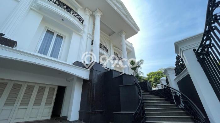 Hunian Impian Keluarga! Rumah 2 Lantai area , Jakarta Selatan, LT 542m2m² Bangunan 760m2m² Hunian Impian Keluarga! Rumah 2 Lantai area , Jakarta Selatan, LT 542m2m² Bangunan 760m2m²