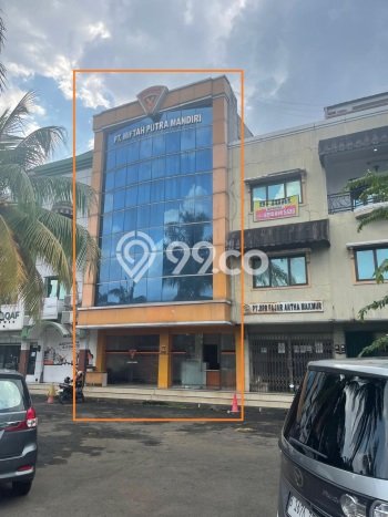 Area Ramai! Kantor Dijual di Pancoran Mas untuk Bisnis Luas Bangunan 400m2 Area Ramai! Kantor Dijual di Pancoran Mas untuk Bisnis Luas Bangunan 400m2