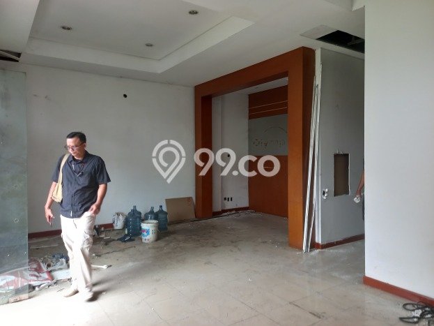 Ruko Bagus Dijual LB 408m2 Lokasi Strategis Jakarta Selatan Area Cocok untuk Bisnis Ruko Bagus Dijual LB 408m2 Lokasi Strategis Jakarta Selatan Area Cocok untuk Bisnis