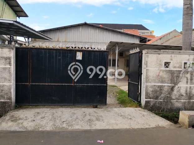 Area Ramai! Gudang Dijual di Larangan untuk Bisnis Luas Bangunan 900m2 Area Ramai! Gudang Dijual di Larangan untuk Bisnis Luas Bangunan 900m2