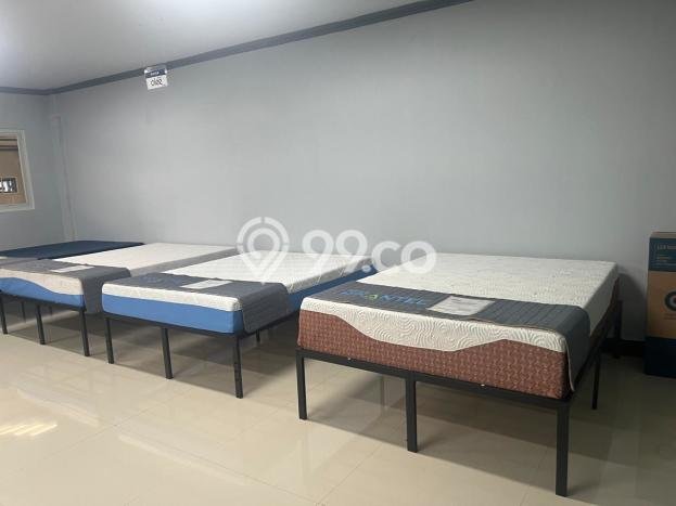 Pabrik Strategis Kawasan Tenjo, Luas 38000m², Jalan Utama, Ramai Pabrik Strategis Kawasan Tenjo, Luas 38000m², Jalan Utama, Ramai