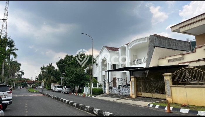 For Sale Hunian Mewah Cozy di Tangerang For Sale Hunian Mewah Cozy di Tangerang