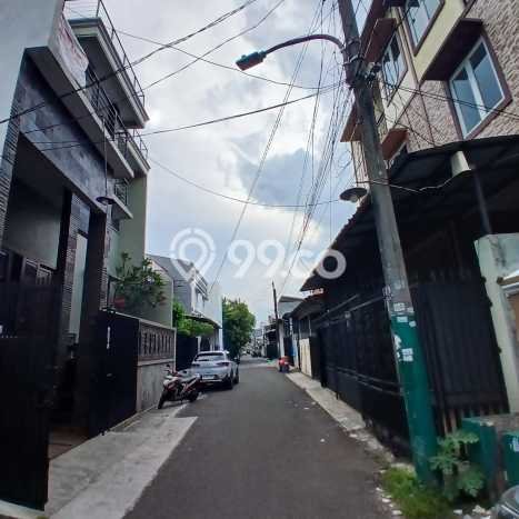 Rumah Luxury Modern Tanpa Renovasi di Cengkareng Barat Jakarta Barat Rumah Luxury Modern Tanpa Renovasi di Cengkareng Barat Jakarta Barat