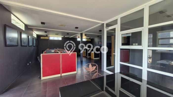 Kantor Bagus LT 230m2 LB 730m2 Dijual di Menteng Jakarta Pusat Kantor Bagus LT 230m2 LB 730m2 Dijual di Menteng Jakarta Pusat