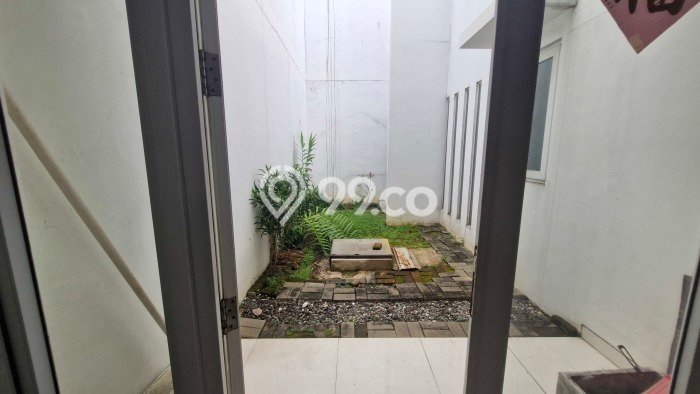 Rumah Modern Cantik 4 Kamar Bisa Langsung Pindah di Kelapa Gading Rumah Modern Cantik 4 Kamar Bisa Langsung Pindah di Kelapa Gading