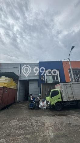 Gudang Dijual di Tangerang LT 330m2 & LB 264m2 Lokasi Terbaik! Gudang Dijual di Tangerang LT 330m2 & LB 264m2 Lokasi Terbaik!
