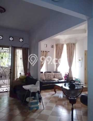 Jual Rumah Luas Megah Dengan View Cantik di Puri Indah, Jakarta Barat Jual Rumah Luas Megah Dengan View Cantik di Puri Indah, Jakarta Barat