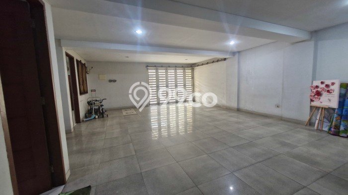 Rumah Elit Modern Tanpa Renovasi di Pluit Jakarta Utara Rumah Elit Modern Tanpa Renovasi di Pluit Jakarta Utara