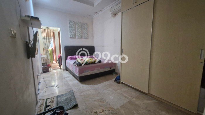 Hunian Mewah Dijual LT 170m2 di Kebon Jeruk, Jakarta Barat Hunian Mewah Dijual LT 170m2 di Kebon Jeruk, Jakarta Barat