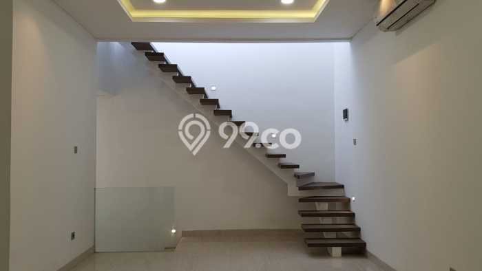 Rumah area Kelapa Gading, Jakarta Utara, LT 153m² LB 260m² - SEGERA MILIKI! Rumah area Kelapa Gading, Jakarta Utara, LT 153m² LB 260m² - SEGERA MILIKI!