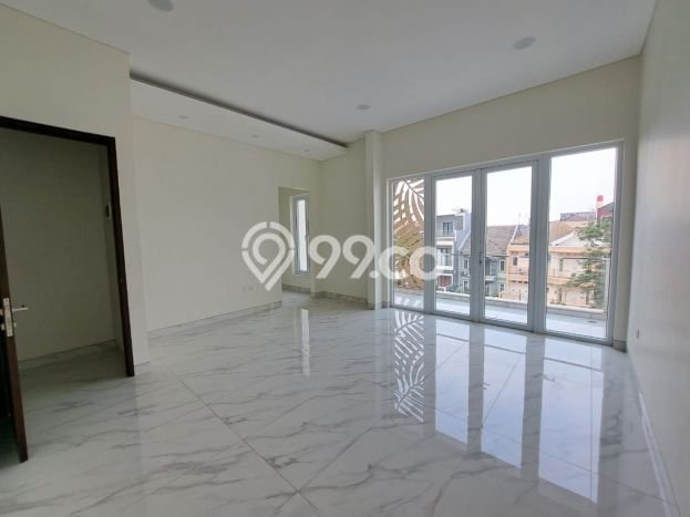 Rumah kawasan Citra Garden, Jakarta Barat, Luas 136m² LB 335m² Rumah kawasan Citra Garden, Jakarta Barat, Luas 136m² LB 335m²