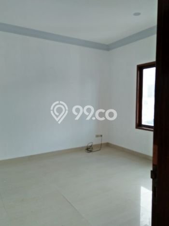 Rumah 5 Kamar Akses Tol di Citra Garden, Jakarta Barat Rumah 5 Kamar Akses Tol di Citra Garden, Jakarta Barat