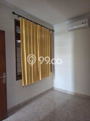 SIAP HUNI! Rumah Strategis di Kalideres, Luas 90m² Bangunan 120m² SIAP HUNI! Rumah Strategis di Kalideres, Luas 90m² Bangunan 120m²