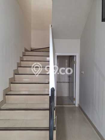 Ready to Use! Luxury House LT 136m2 Desain Modern di Citra Garden Ready to Use! Luxury House LT 136m2 Desain Modern di Citra Garden