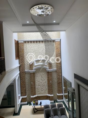 Hunian Elit LB 210m2 Siap Huni Desain Elegan di Taman Surya, Jakarta Barat Hunian Elit LB 210m2 Siap Huni Desain Elegan di Taman Surya, Jakarta Barat